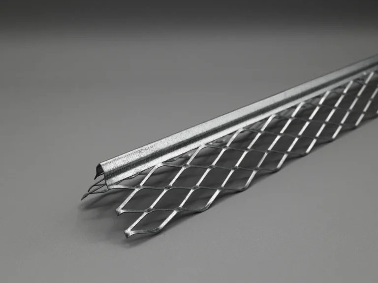 Article 2001.R / 2001.LR, corner bead, galvanized, for interior plaster.